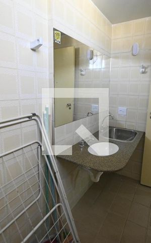 Studio à venda com 23m², 1 quarto e sem vaga Studio à venda com 23m², 1 quarto e sem vagaBanheiro