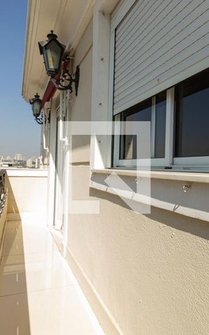 Casa de condomínio à venda com 464m², 4 quartos e 4 vagas Casa de condomínio à venda com 464m², 4 quartos e 4 vagasVaranda da Suíte 1