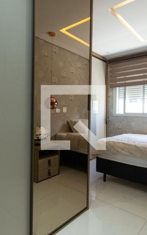 Casa de condomínio à venda com 464m², 4 quartos e 4 vagas Casa de condomínio à venda com 464m², 4 quartos e 4 vagasQuarto 1
