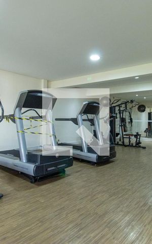 Casa de condomínio à venda com 464m², 4 quartos e 4 vagas Casa de condomínio à venda com 464m², 4 quartos e 4 vagasÁrea comum - Academia