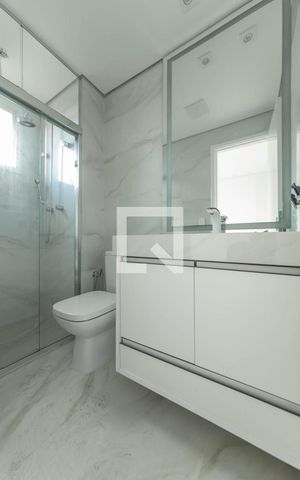 Apartamento à venda com 168m², 3 quartos e 3 vagas Apartamento à venda com 168m², 3 quartos e 3 vagasBanheiro da Suíte 1
