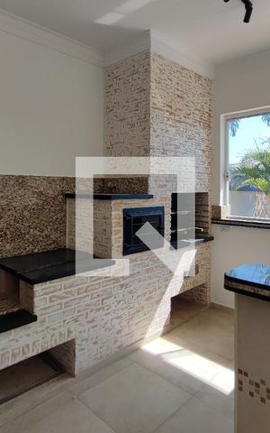 Casa de condomínio à venda com 360m², 5 quartos e 2 vagas Casa de condomínio à venda com 360m², 5 quartos e 2 vagasÁrea gourmet