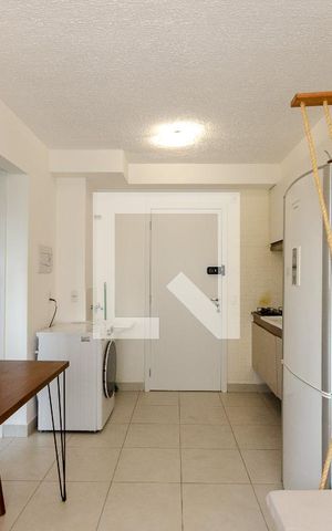Studio à venda com 32m², 2 quartos e sem vaga Studio à venda com 32m², 2 quartos e sem vagaSala