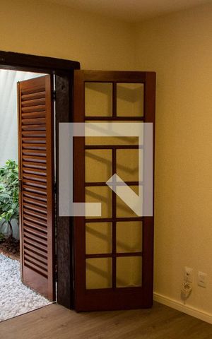 Casa de condomínio à venda com 293m², 3 quartos e 4 vagas Casa de condomínio à venda com 293m², 3 quartos e 4 vagasQUARTO 1
