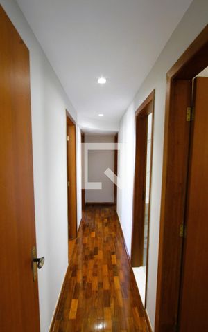 Apartamento à venda com 140m², 4 quartos e 2 vagasCorredor