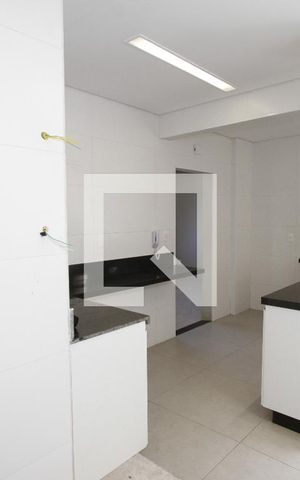 Apartamento à venda com 140m², 4 quartos e 2 vagasCozinha