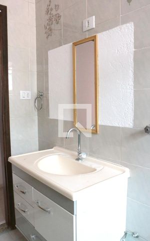 Casa à venda com 164m², 4 quartos e 4 vagasBanheiro