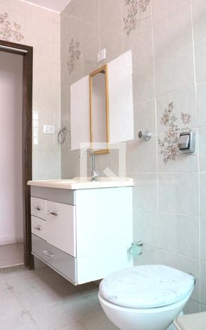 Casa à venda com 164m², 4 quartos e 4 vagasBanheiro