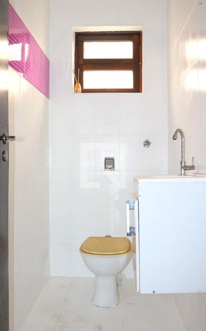 Casa à venda com 164m², 4 quartos e 4 vagasBanheiro