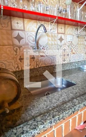 Casa à venda com 231m², 4 quartos e 3 vagas Casa à venda com 231m², 4 quartos e 3 vagasChurrasqueira 1