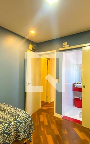 Casa à venda com 231m², 4 quartos e 3 vagas Casa à venda com 231m², 4 quartos e 3 vagasSuíte 2