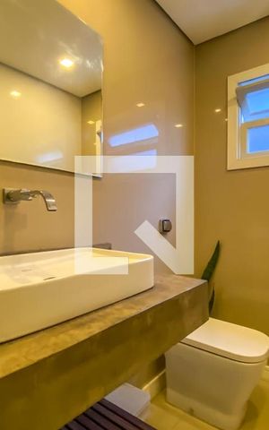 Casa à venda com 231m², 4 quartos e 3 vagas Casa à venda com 231m², 4 quartos e 3 vagasLavabo