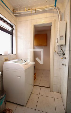 Apartamento para alugar com 90m², 3 quartos e 2 vagas Apartamento para alugar com 90m², 3 quartos e 2 vagasÁrea de Serviço