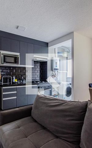 Apartamento à venda com 45m², 2 quartos e 1 vaga Apartamento à venda com 45m², 2 quartos e 1 vagaSala