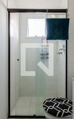Apartamento à venda com 45m², 2 quartos e 1 vaga Apartamento à venda com 45m², 2 quartos e 1 vagaBanheiro