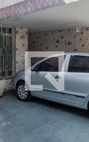 Casa à venda com 230m², 3 quartos e 2 vagas Casa à venda com 230m², 3 quartos e 2 vagasGaragem
