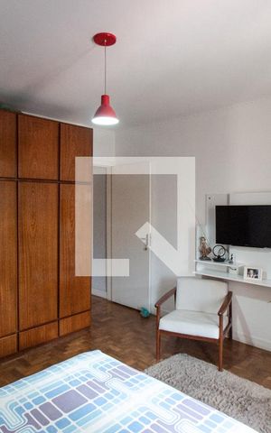 Casa à venda com 230m², 3 quartos e 2 vagas Casa à venda com 230m², 3 quartos e 2 vagasSuíte