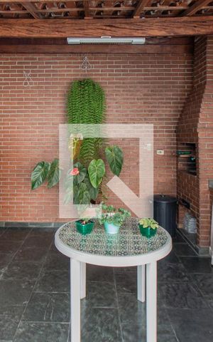 Casa à venda com 230m², 3 quartos e 2 vagas Casa à venda com 230m², 3 quartos e 2 vagasÁrea Gourmet