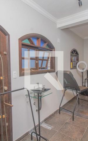 Casa à venda com 191m², 4 quartos e 2 vagasEscritório