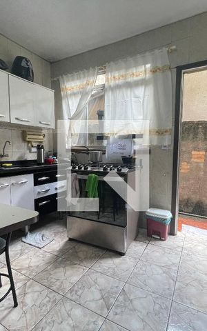 Casa à venda com 90m², 3 quartos e sem vaga Casa à venda com 90m², 3 quartos e sem vagaCozinha