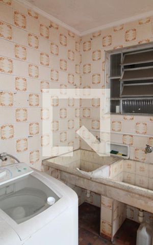 Casa à venda com 250m², 3 quartos e 2 vagasÁrea de Serviço