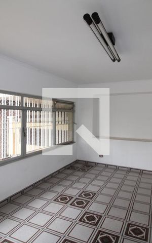 Casa à venda com 250m², 3 quartos e 2 vagasSala