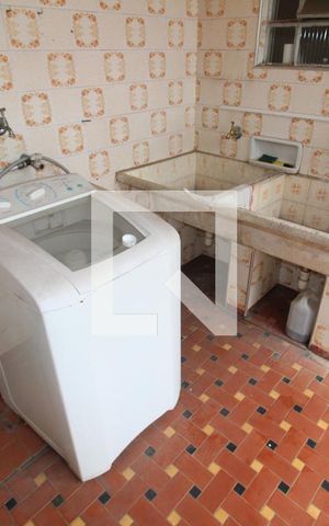 Casa à venda com 250m², 3 quartos e 2 vagasÁrea de Serviço