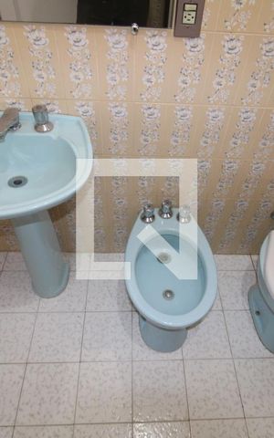 Casa à venda com 250m², 3 quartos e 2 vagasBanheiro