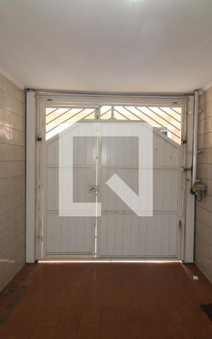 Casa à venda com 250m², 3 quartos e 2 vagasGaragem