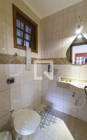 Casa de condomínio à venda com 158m², 3 quartos e 3 vagas Casa de condomínio à venda com 158m², 3 quartos e 3 vagasBanheiro
