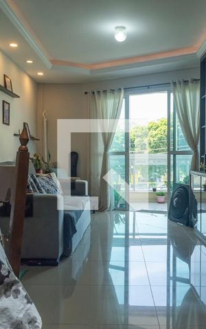 Apartamento à venda com 83m², 2 quartos e 1 vaga Apartamento à venda com 83m², 2 quartos e 1 vagaSala