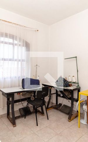 Casa à venda com 100m², 2 quartos e 2 vagasQuarto 2