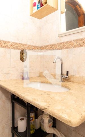 Casa à venda com 100m², 2 quartos e 2 vagasBanheiro Social