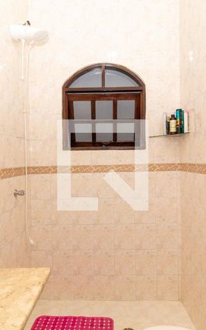 Casa à venda com 100m², 2 quartos e 2 vagasBanheiro Social