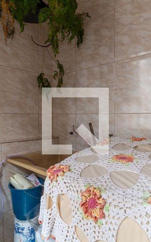 Casa à venda com 100m², 2 quartos e 2 vagasÁrea de Serviço