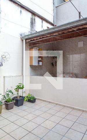 Casa à venda com 100m², 2 quartos e 2 vagasÁrea de Serviço