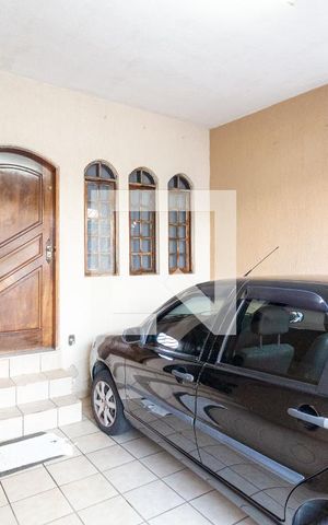 Casa à venda com 100m², 2 quartos e 2 vagasGaragem