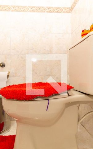 Casa à venda com 100m², 2 quartos e 2 vagasLavabo