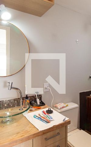 Apartamento para alugar com 64m², 2 quartos e 2 vagasBanheiro da Suíte