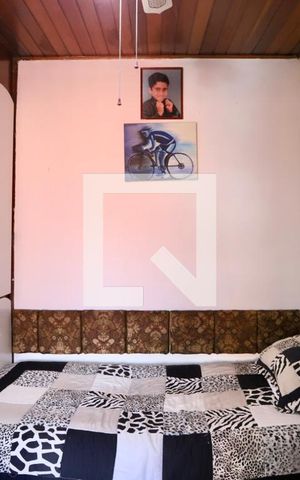 Casa à venda com 176m², 6 quartos e 2 vagas Casa à venda com 176m², 6 quartos e 2 vagasQuarto 2