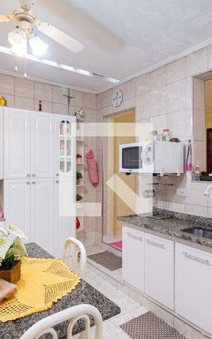 Casa à venda com 197m², 3 quartos e 1 vagaCozinha e área de serviço