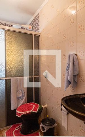 Casa à venda com 197m², 3 quartos e 1 vagaBanheiro 1