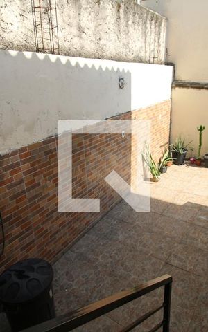 Casa à venda com 150m², 2 quartos e sem vagaQuintal