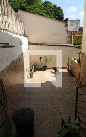Casa à venda com 150m², 2 quartos e sem vagaQuintal