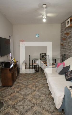 Casa à venda com 150m², 2 quartos e sem vagaSala