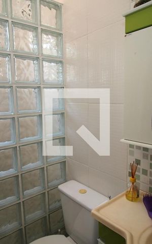 Casa à venda com 150m², 2 quartos e sem vagaBanheiro Social