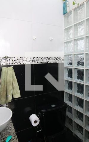 Casa à venda com 150m², 2 quartos e sem vagaBanheiro da Suíte 2