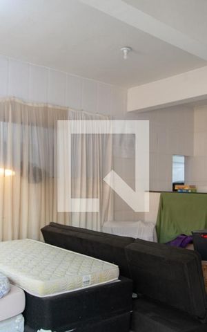 Casa à venda com 300m², 4 quartos e 6 vagas Casa à venda com 300m², 4 quartos e 6 vagasÁrea de lazer - Sala de Jogos