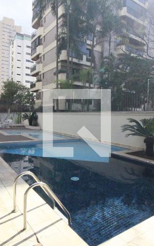 Apartamento à venda com 190m², 4 quartos e 3 vagasÁrea comum - Piscina