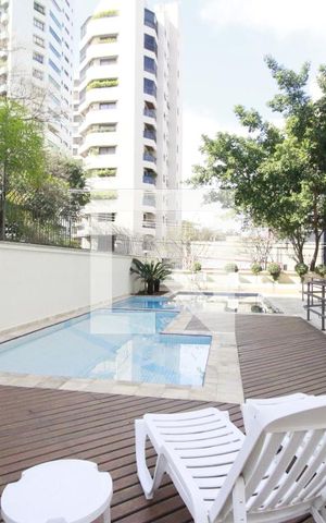 Apartamento à venda com 190m², 4 quartos e 3 vagasÁrea comum - Piscina